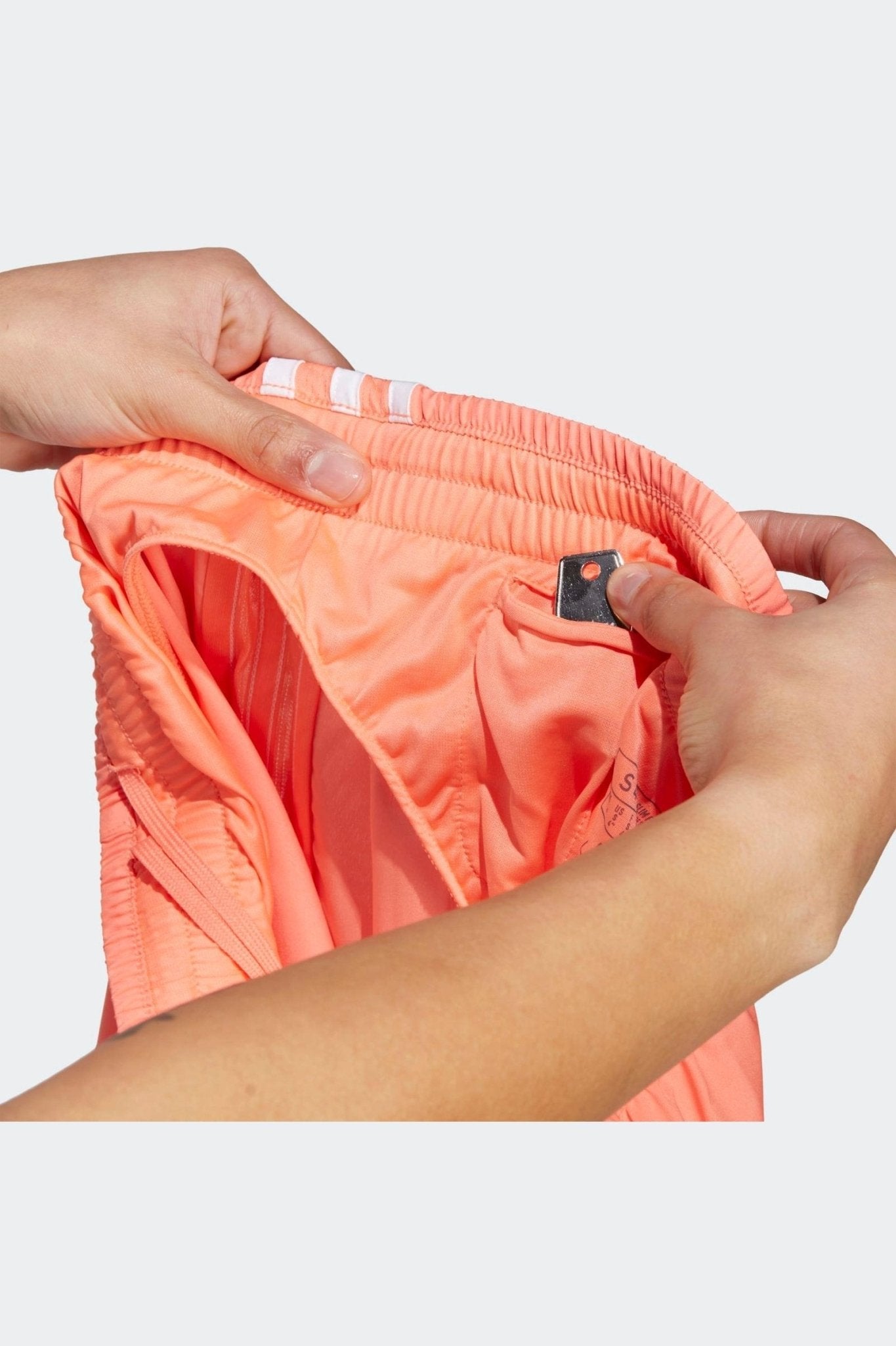 ADIDAS - מכנסיים קצרים לנשים M20 SHORT בצבע אפרסק - MASHBIR//365