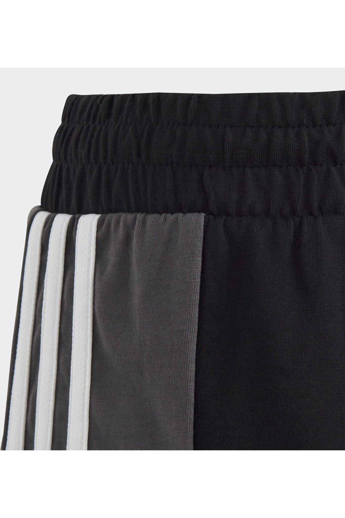 ADIDAS - מכנסיים קצרים לנוער בצבע שחור אפור - MASHBIR//365