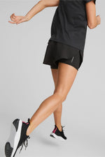 PUMA - מכנסיים קצרים RUN FAVORITE לנשים בצבע שחור - MASHBIR//365