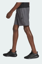 ADIDAS - מכנסיים קצרים TRAIN ESSENTIALS WOVEN בצבע אפור - MASHBIR//365