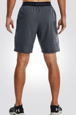 UNDER ARMOUR - מכנסיים קצרים Vanish Woven Shorts בצבע אפור - MASHBIR//365