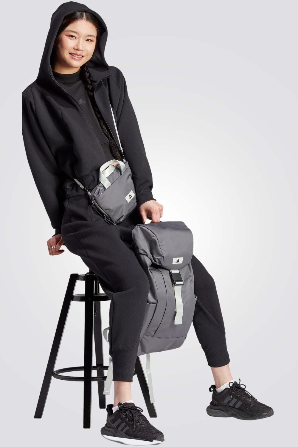 ADIDAS - מכנסיים לנשים Z.N.E בצבע שחור - MASHBIR//365
