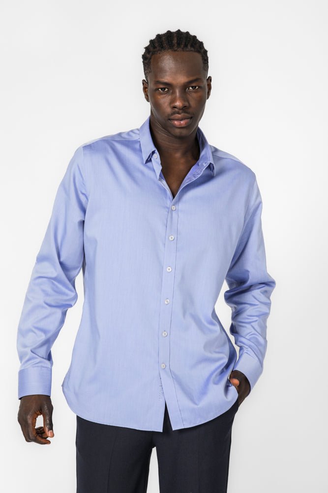 KENNETH COLE - מכופתרת אל קמט בצבע תכלת - MASHBIR//365