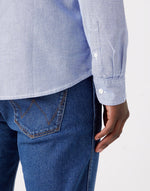 WRANGLER - מכופתרת BLUE TINT בצבע תכלת - MASHBIR//365