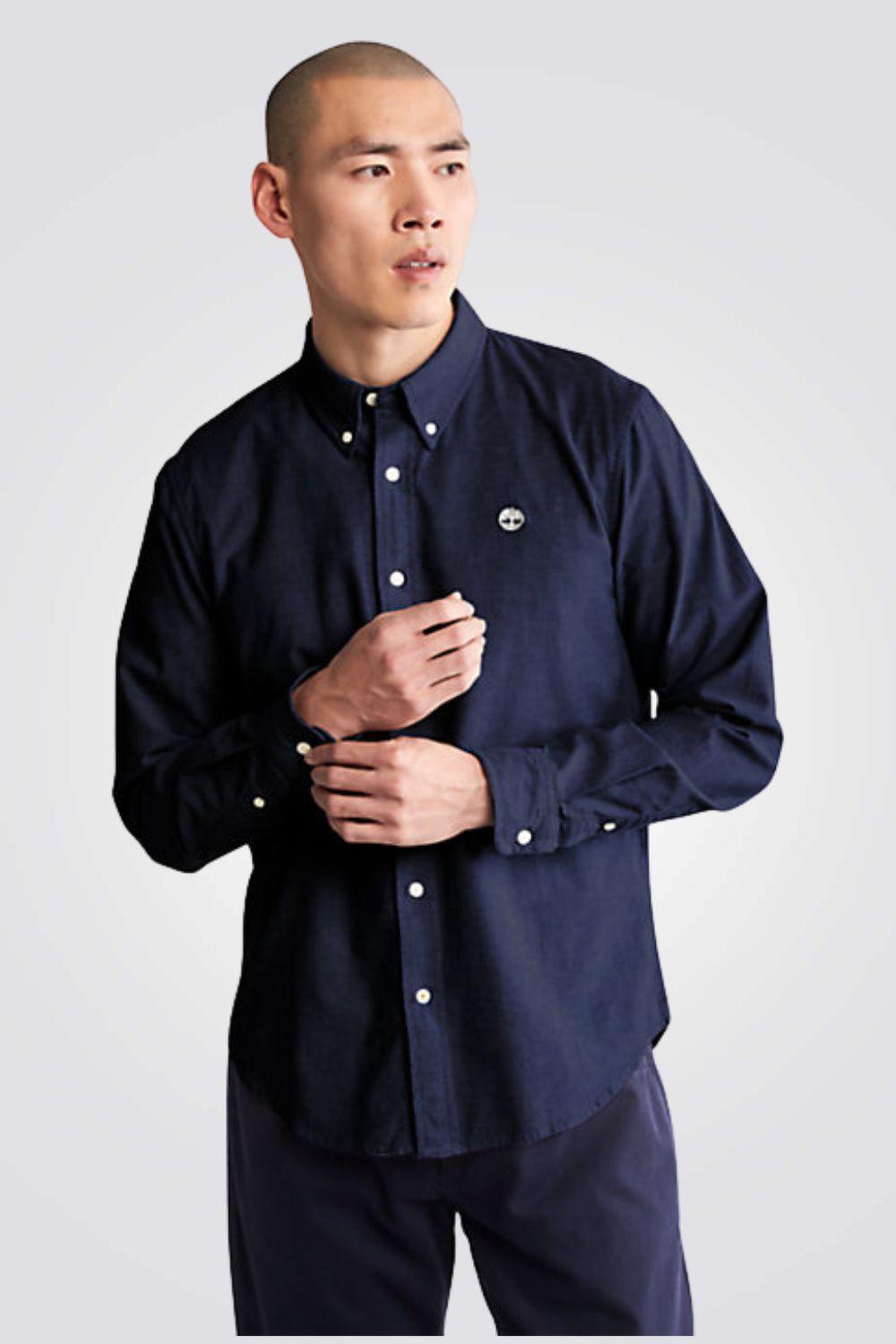 TIMBERLAND - מכופתרת עם לוגו בחזה בצבע נייבי - MASHBIR//365