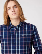 WRANGLER - מכופתרת OLD ROSE בצבע כחול - MASHBIR//365