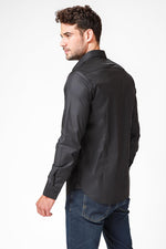 KENNETH COLE - מכופתרת כותנה בצבע שחור - MASHBIR//365