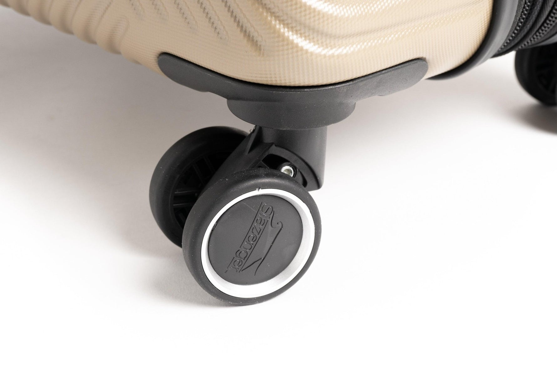 SLAZENGER - מזוודה קשיחה בינונית 24" בצבע בז' - MASHBIR//365