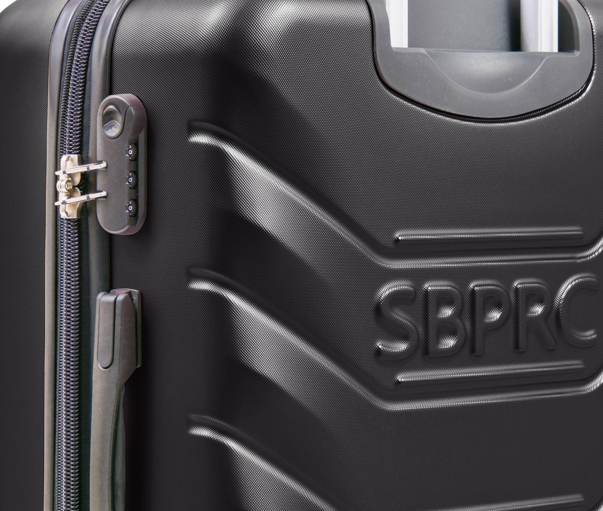 SANTA BARBARA POLO & RAQUET CLUB - מזוודה קשיחה בינונית 24" דגם 1701 בצבע שחור - MASHBIR//365