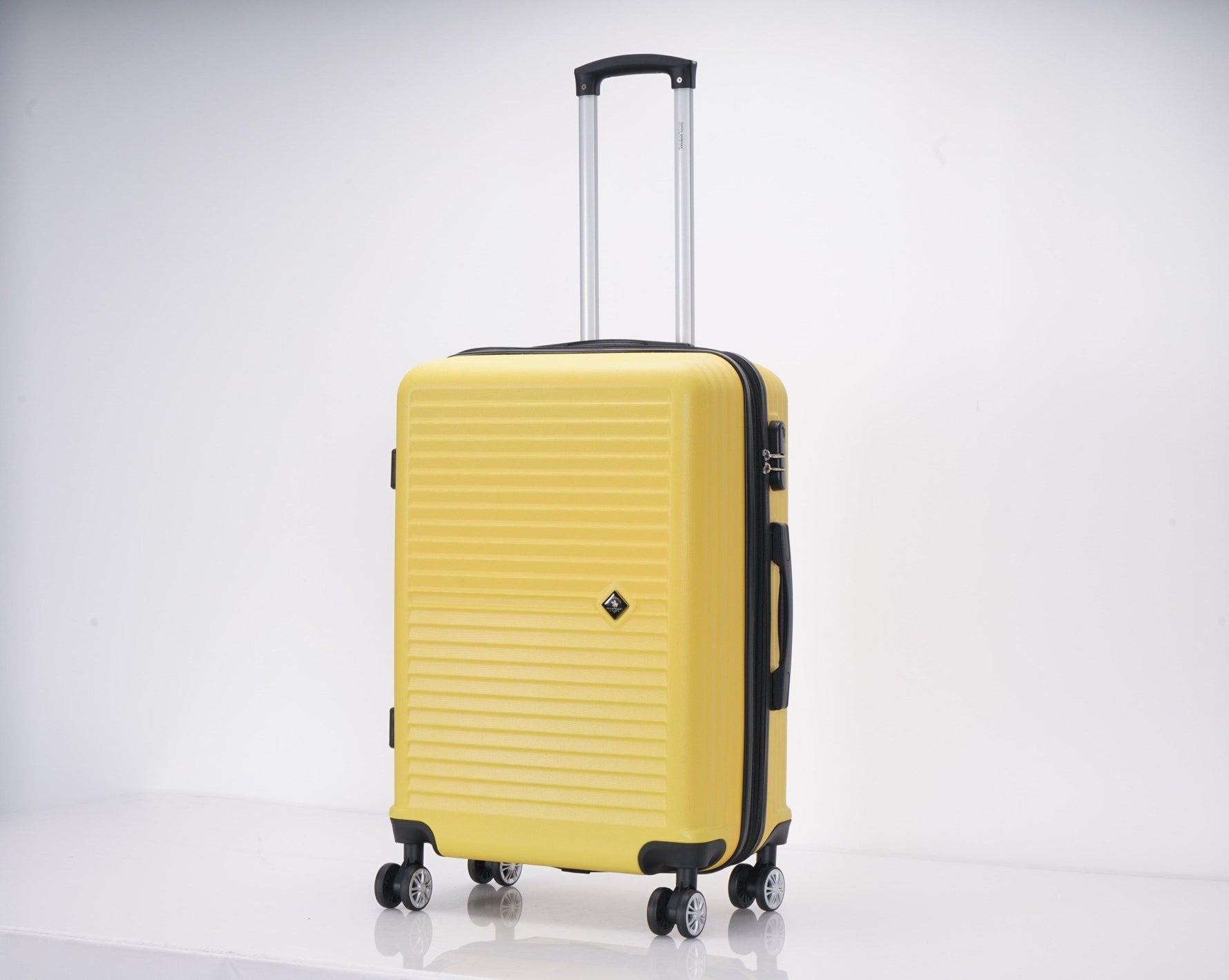 SANTA BARBARA POLO & RAQUET CLUB - מזוודה קשיחה בינונית 24" דגם 1901 בצבע צהוב - MASHBIR//365