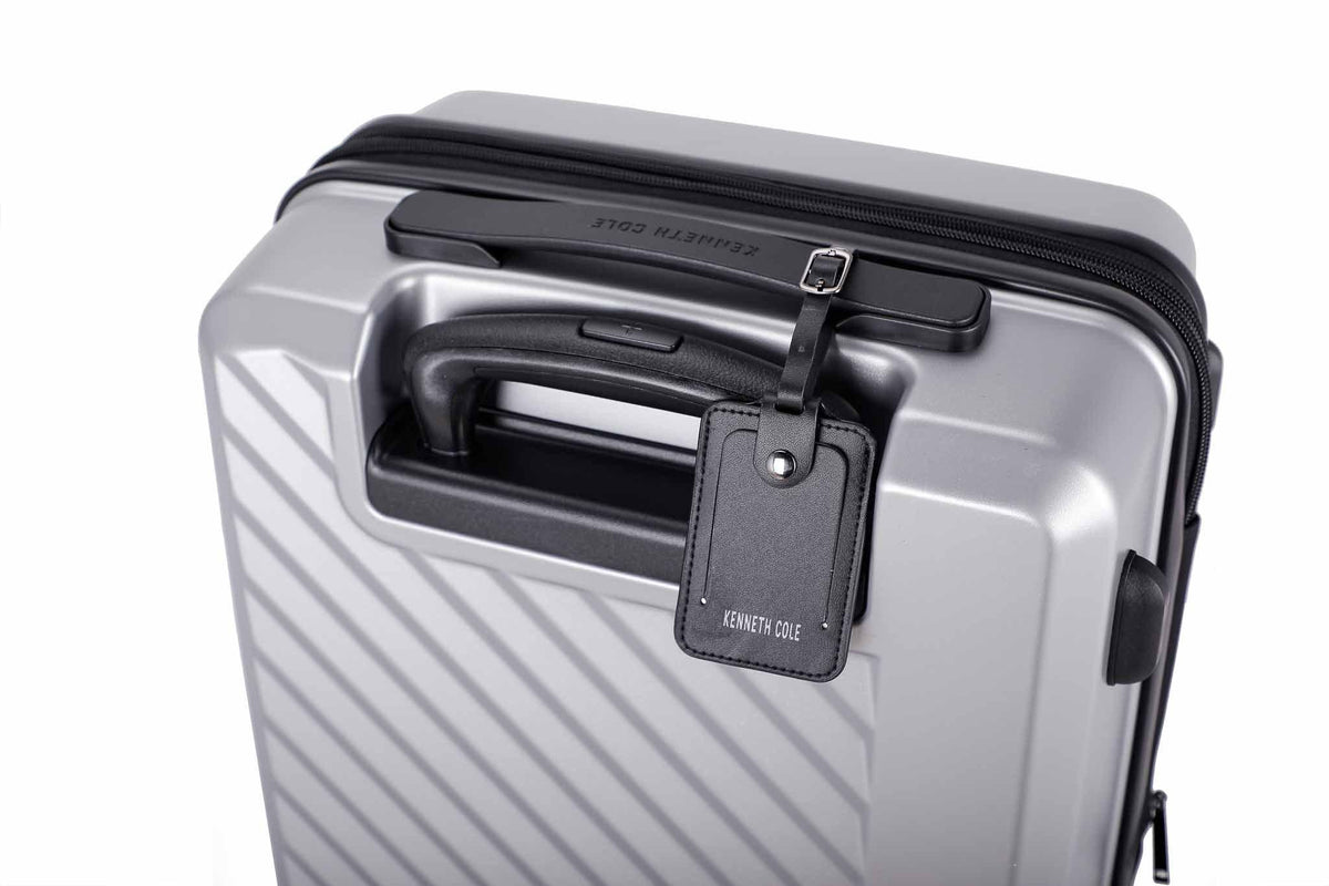 KENNETH COLE - מזוודה קשיחה בינונית 24" MANHATTAN בצבע כסף - MASHBIR//365