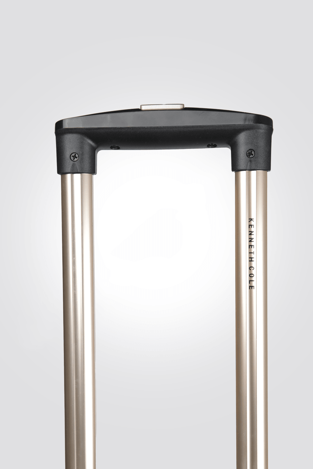 KENNETH COLE - מזוודה קשיחה בינונית 24" SOHO בצבע חום - MASHBIR//365