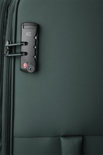 KENNETH COLE - מזוודה מבד גדולה 28" CHELSEA בצבע ירוק - MASHBIR//365