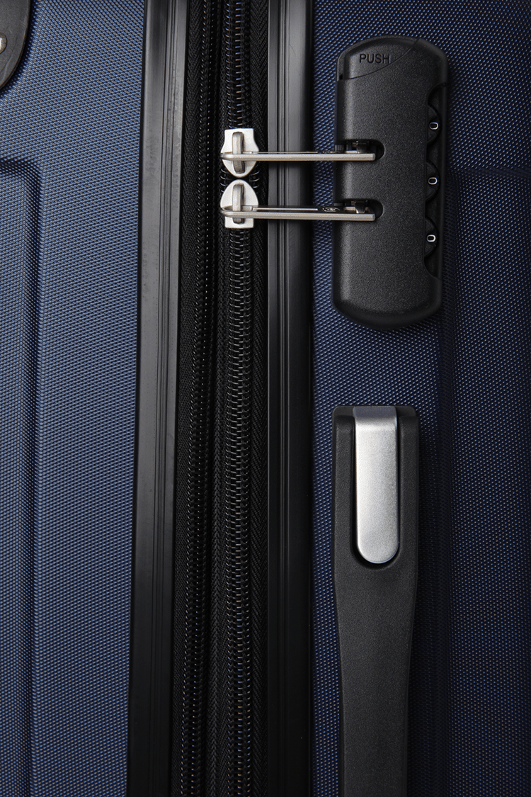 TRAVEL CLUB - מזוודת טרולי עלייה למטוס 20" בצבע נייבי - MASHBIR//365