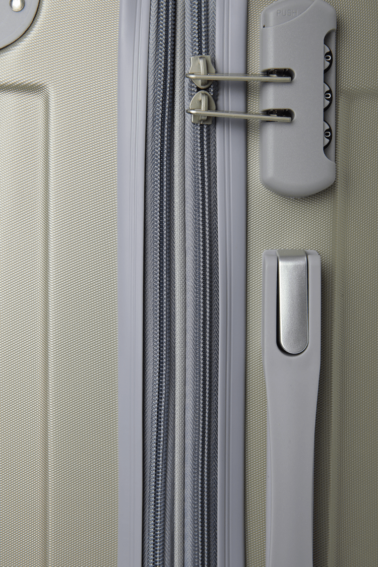 TRAVEL CLUB - מזוודת טרולי עלייה למטוס 20" בצבע כסף - MASHBIR//365