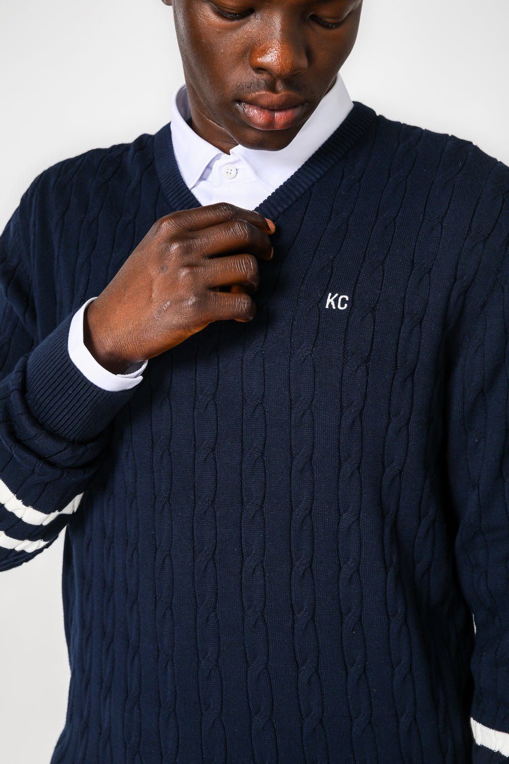 KENNETH COLE - NAVY סריג צמות - MASHBIR//365