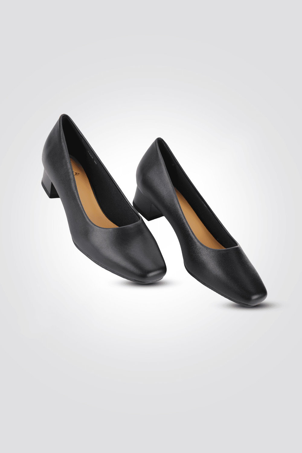 LADY COMFORT - נעל עקב חרטום מרובע בצבע שחור - MASHBIR//365
