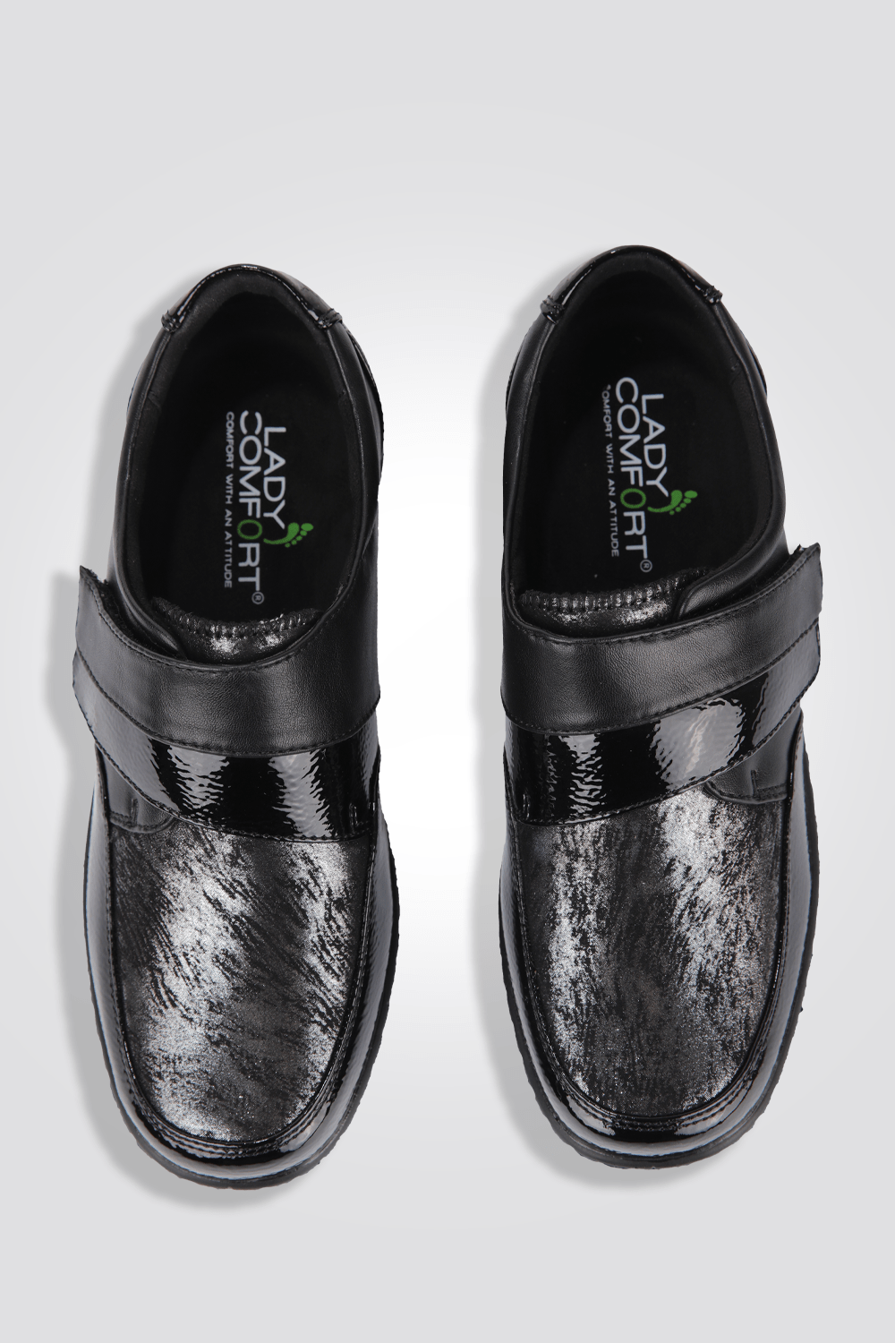 LADY COMFORT - נעל עם סקוטצ דמוי עור בצבע שחור - MASHBIR//365