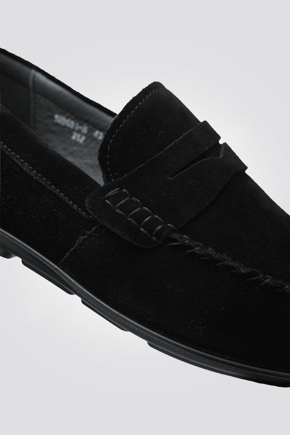 KENNETH COLE - נעל מוקסין לגבר בצבע בשחור - MASHBIR//365