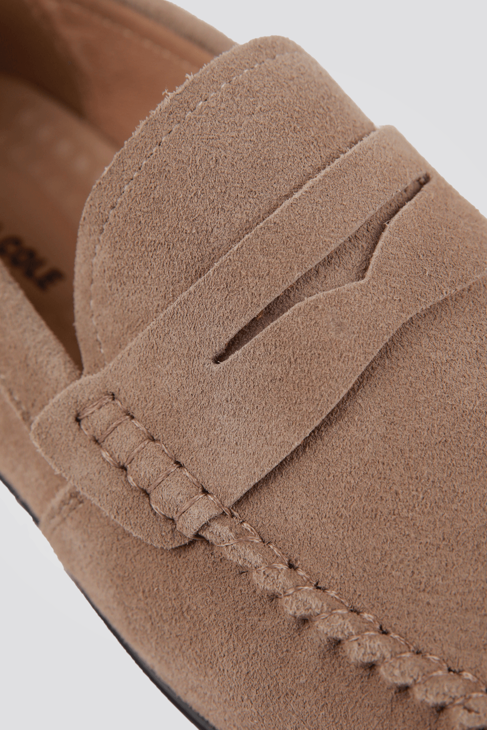 KENNETH COLE - נעל מוקסין לגבר בצבע בז' - MASHBIR//365