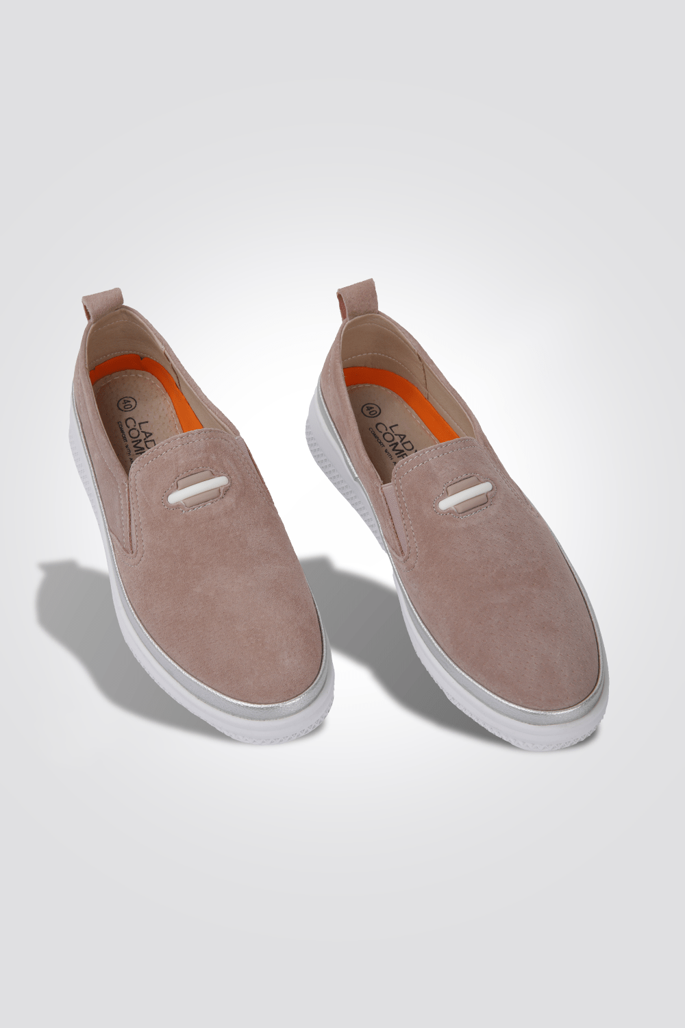 LADY COMFORT - נעל נוחות לנשים בצבע פודרה - MASHBIR//365