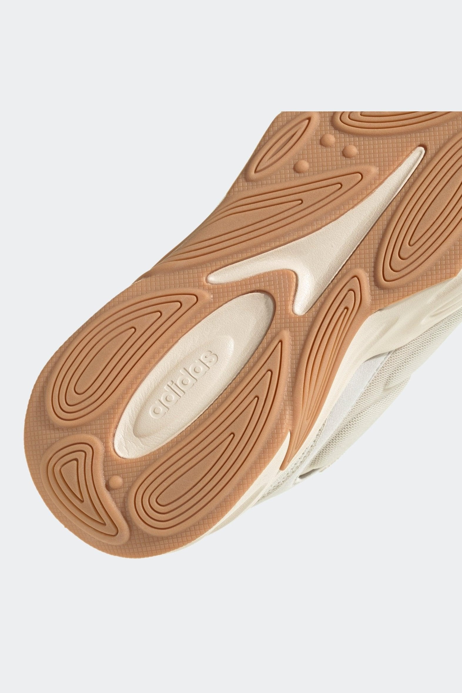 ADIDAS - נעל ספורט OZELLE בצבע בז' - MASHBIR//365