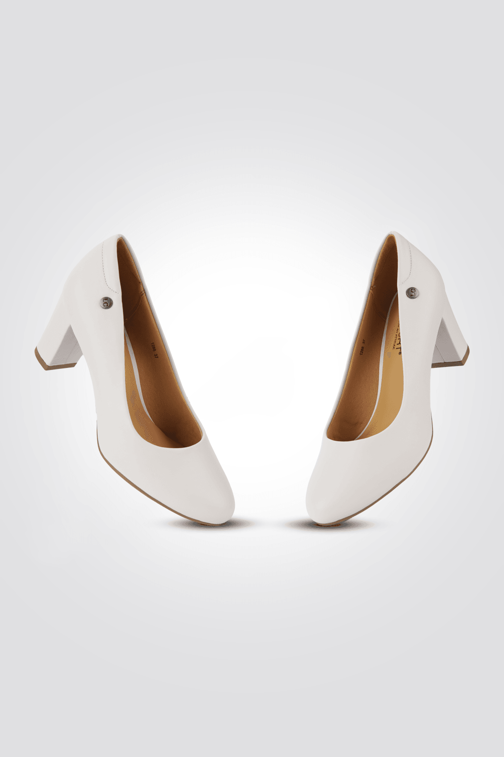 LADY COMFORT - נעל סירה עקב בצבע אופוויט - MASHBIR//365