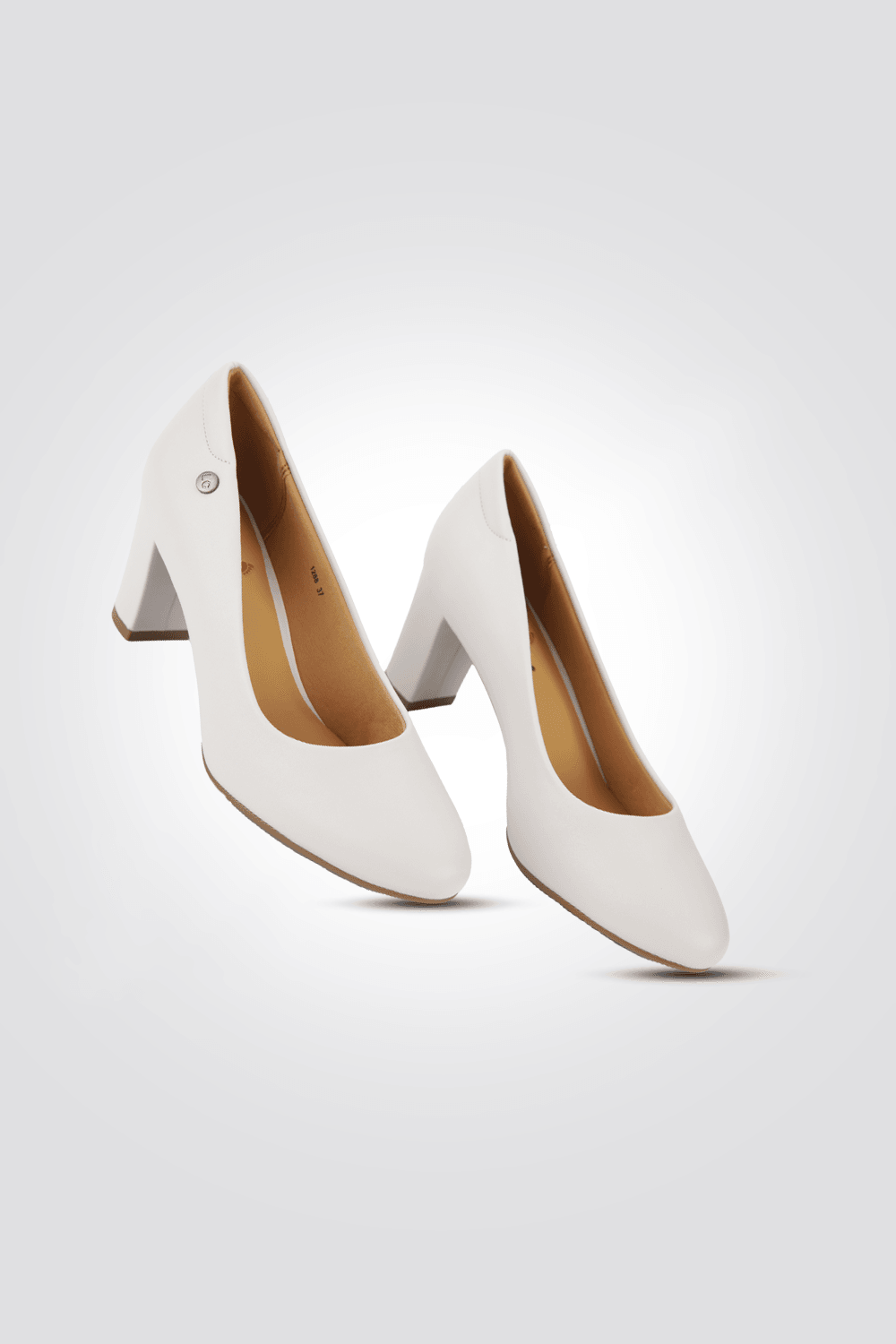 LADY COMFORT - נעל סירה עקב בצבע אופוויט - MASHBIR//365