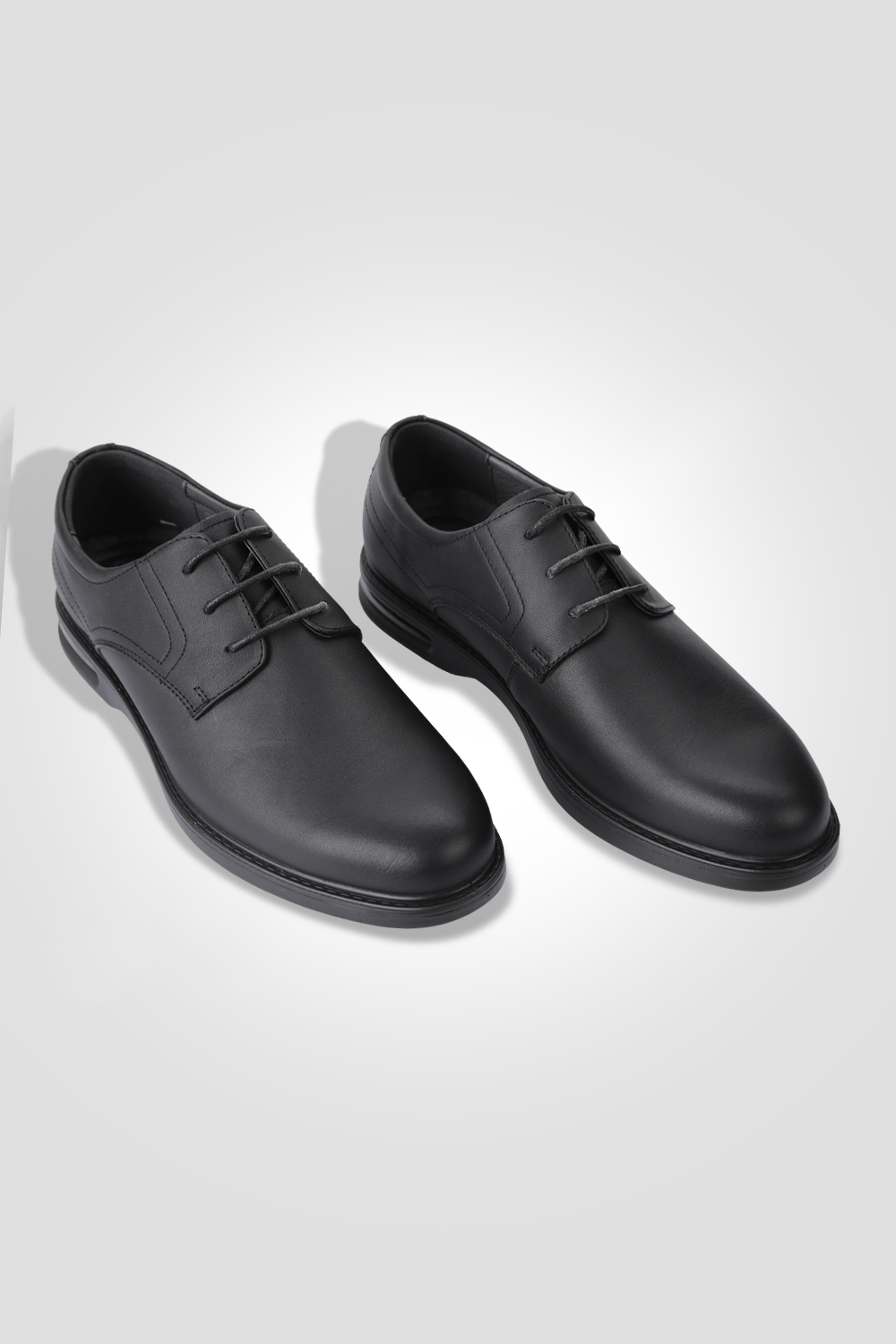 KENNETH COLE - נעל עור אלגנטית בצבע שחור - MASHBIR//365