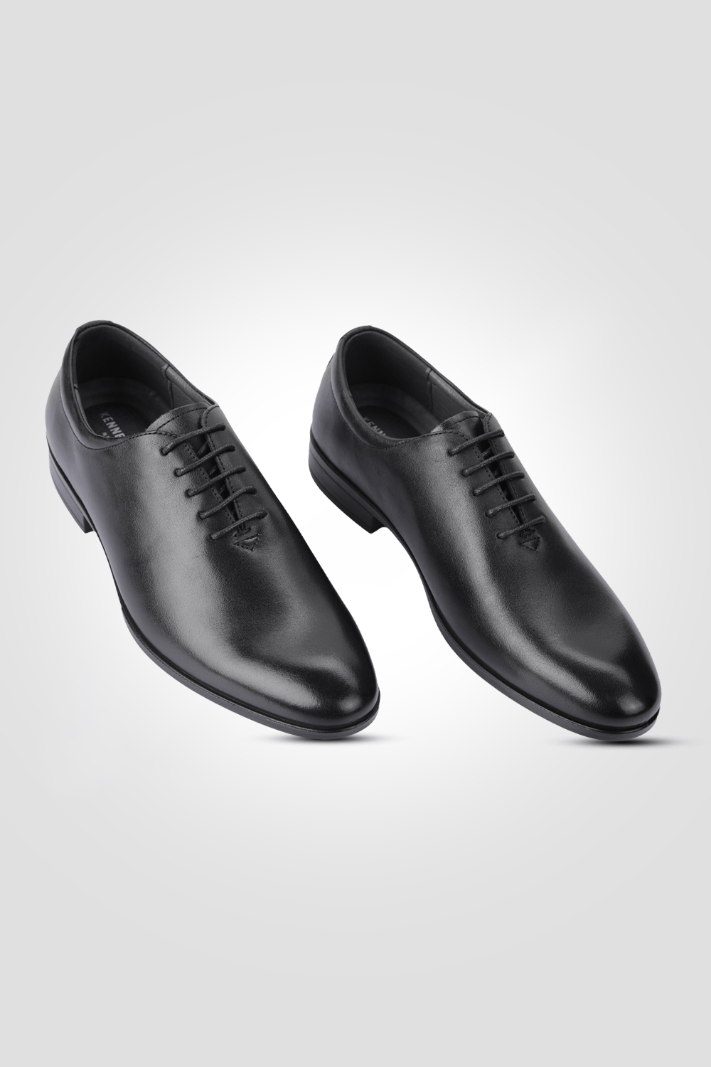 KENNETH COLE - נעל עור אלגנטית בצבע שחור - MASHBIR//365