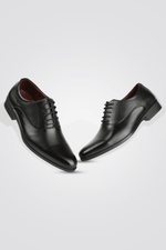 KENNETH COLE - נעל עור אלגנטית בצבע שחור - MASHBIR//365