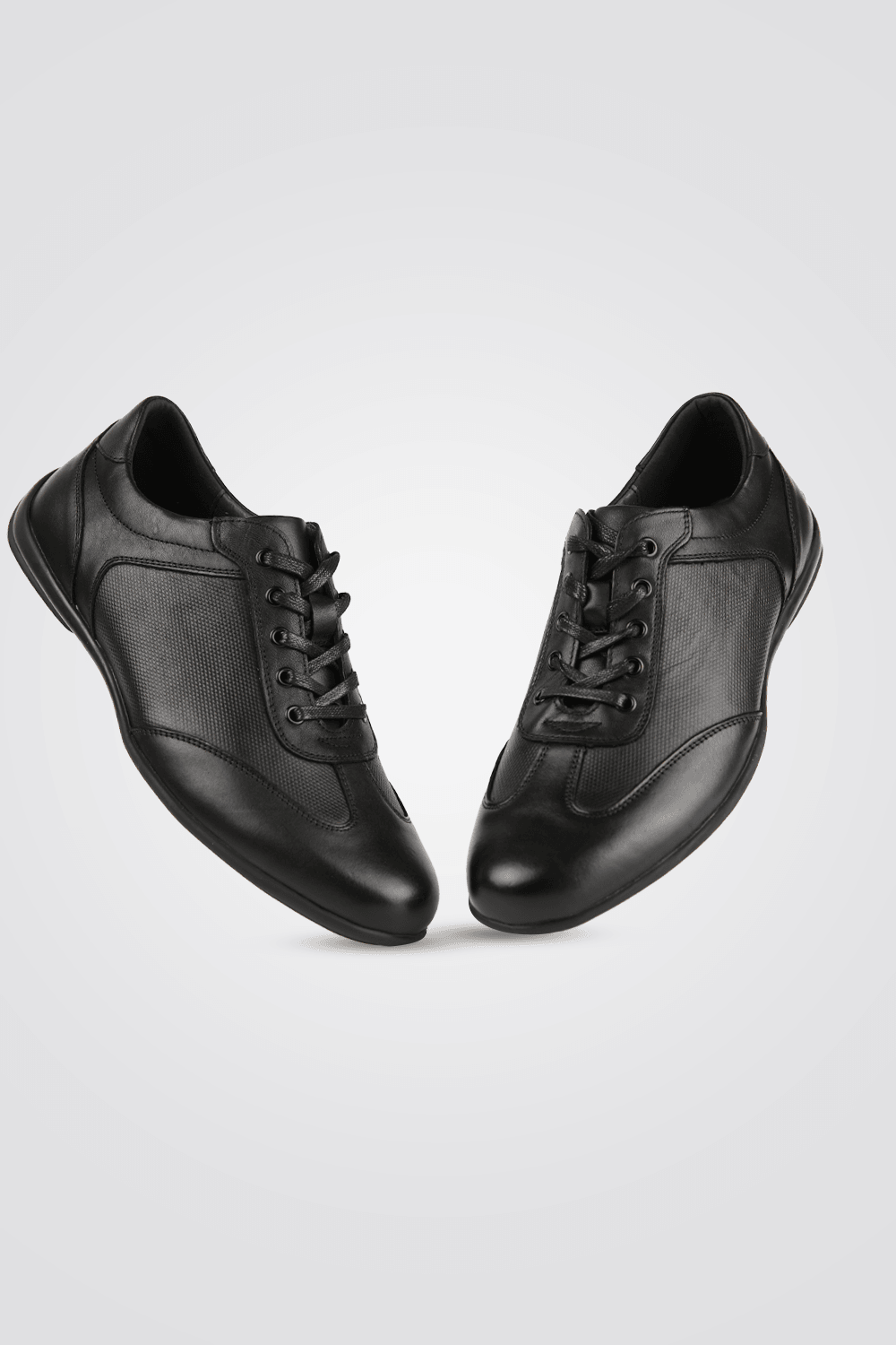 KENNETH COLE - נעל עור אלגנטית בצבע שחור - MASHBIR//365