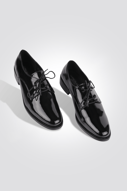 KENNETH COLE - נעלי אוקספורד לנשים בצבע שחור - MASHBIR//365
