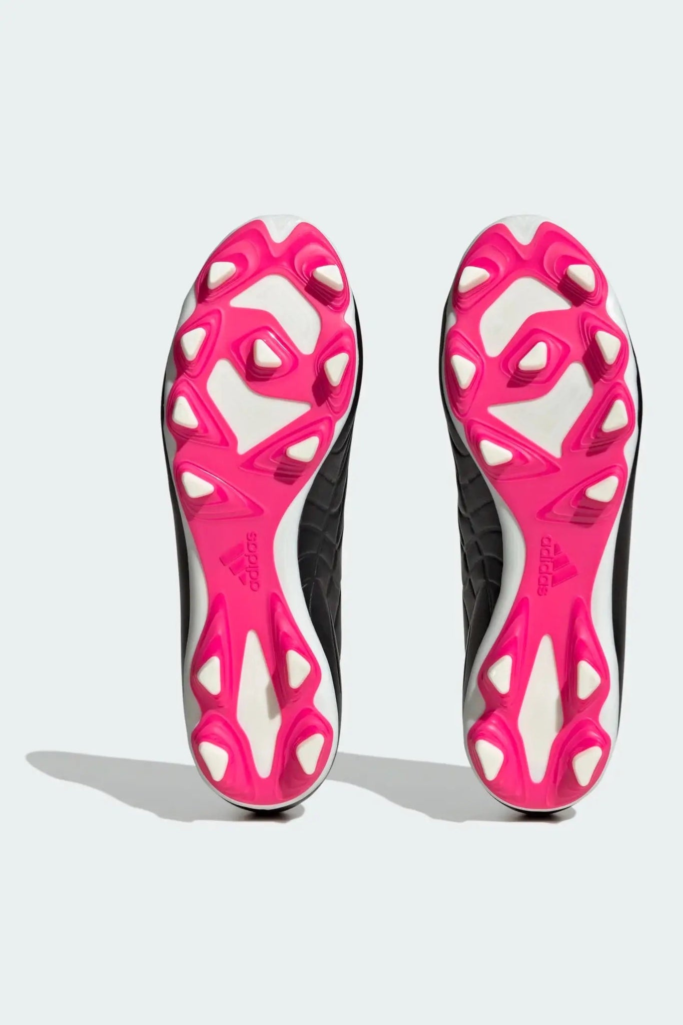 ADIDAS - נעלי כדורגל לגבר COPA PURE.4 בצבע שחור - MASHBIR//365