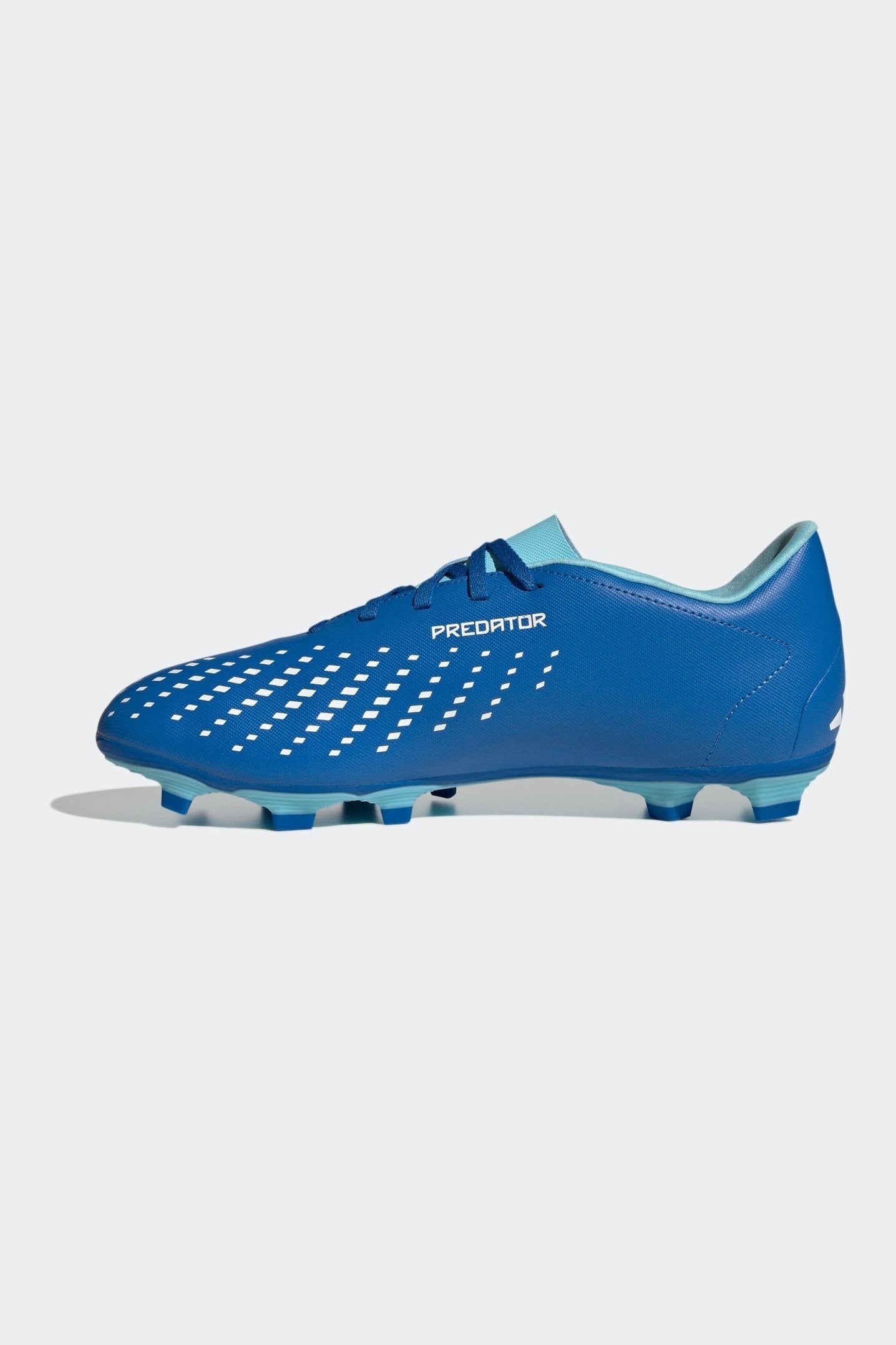 ADIDAS - נעלי כדורגל לגברים PREDATOR ACCURACY.4 בצבע כחול ולבן - MASHBIR//365