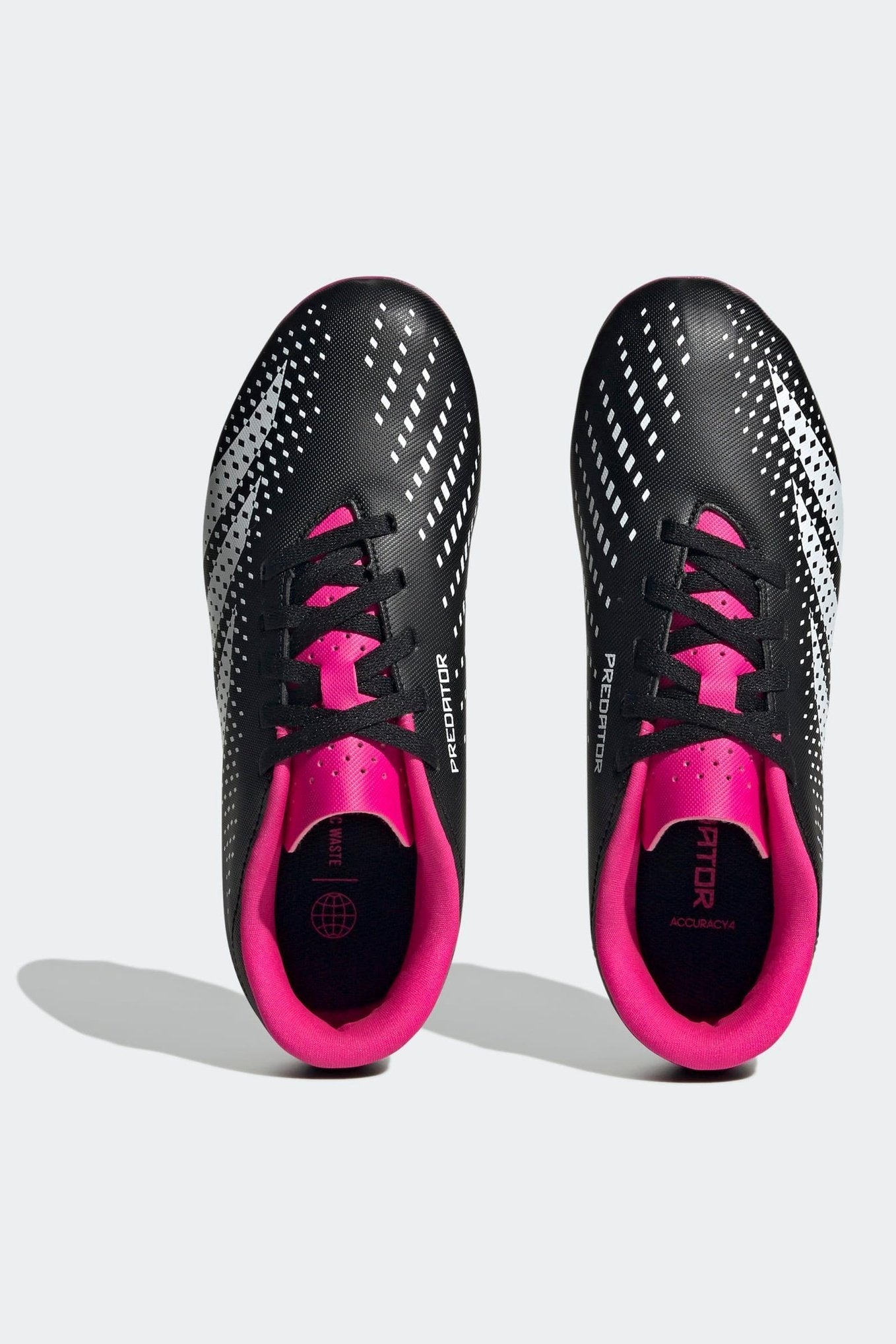 ADIDAS - נעלי כדורגל PREDATOR ACCURACY.4 בצבע שחור - MASHBIR//365