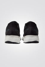 NEW BALANCE - נעלי ריצה לגבר M880 בצבע שחור - MASHBIR//365