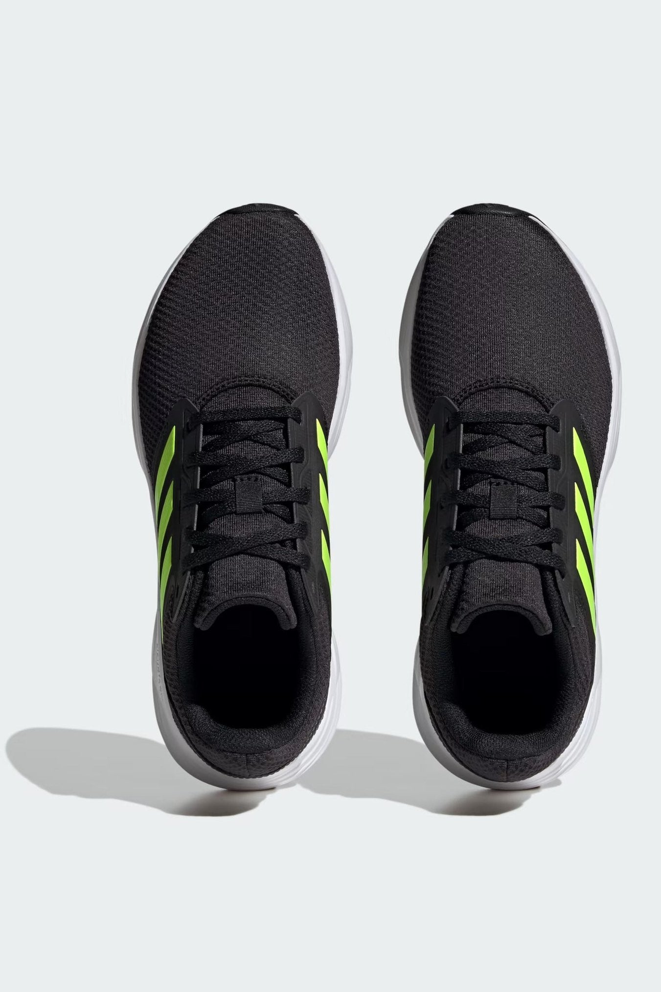 ADIDAS - נעלי ריצה לגברים GALAXY 6 בצבע שחור - MASHBIR//365