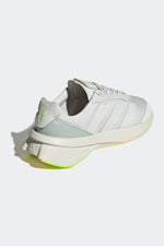 ADIDAS - נעלי ריצה לנשים HEAWYN בצבע לבן - MASHBIR//365