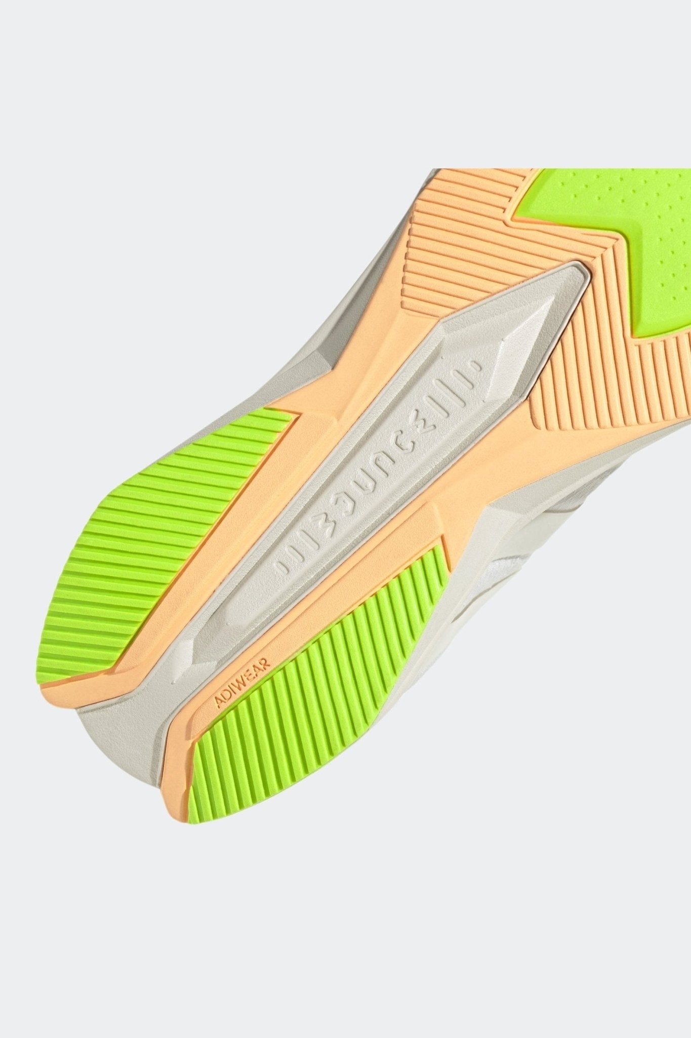 ADIDAS - נעלי ריצה לנשים HEAWYN בצבע לבן - MASHBIR//365