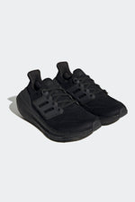 ADIDAS - נעלי ריצה לנשים ULTRABOOST LIGHT בצבע שחור - MASHBIR//365