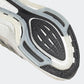 ADIDAS - נעלי ריצה ULTRABOOST 21 PRIMEBLUE בצבע לבן - MASHBIR//365 - 4