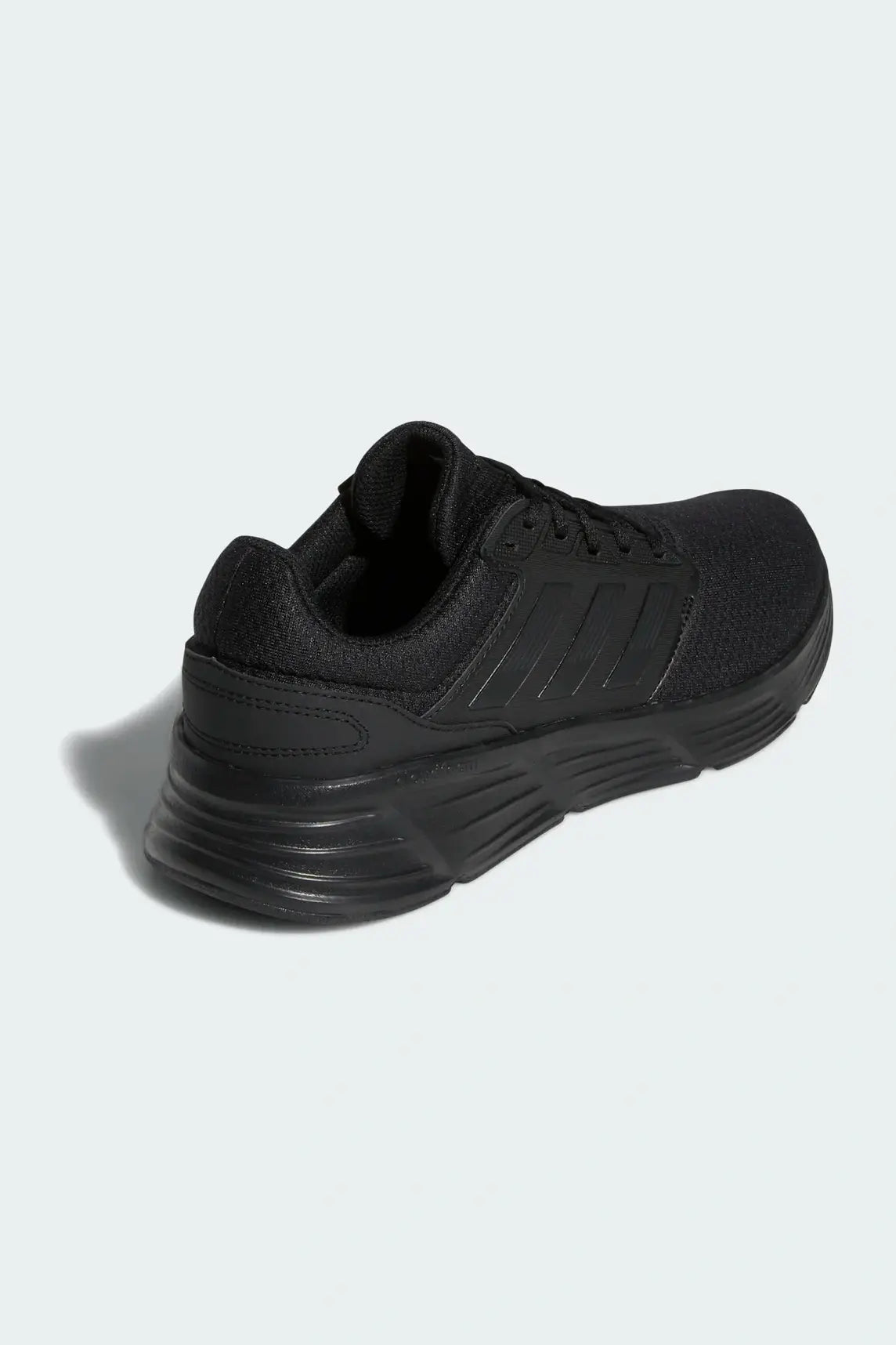 ADIDAS - נעלי ספורט לגבר GALAXY 6 בצבע שחור - MASHBIR//365