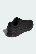 ADIDAS - נעלי ספורט לגבר GALAXY 6 בצבע שחור - MASHBIR//365