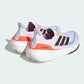 ADIDAS - נעלי ספורט לגבר ULTRABOOST LIGHT בצבע לבן - MASHBIR//365 - 4