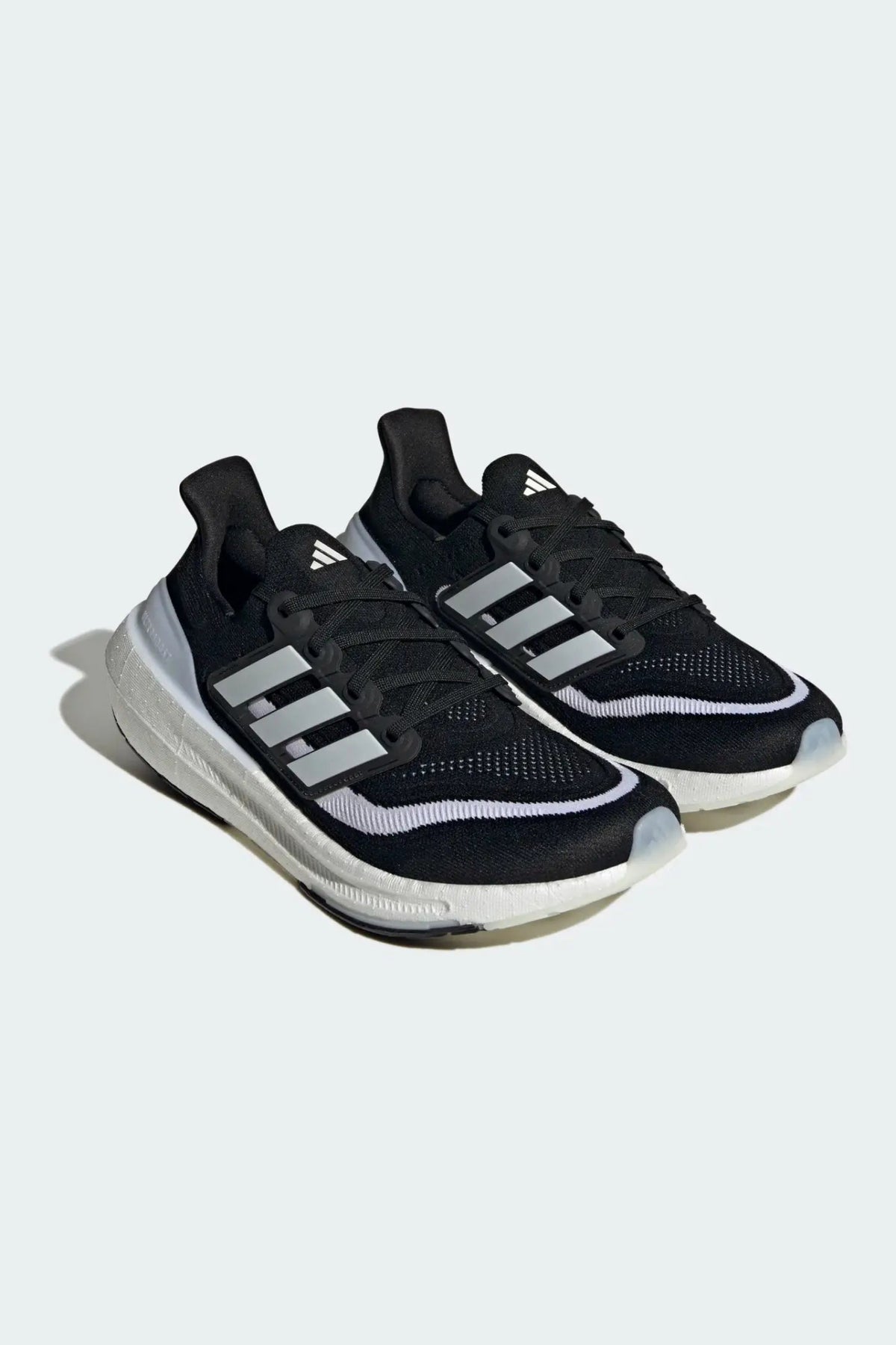 ADIDAS - נעלי ספורט לגבר ULTRABOOST LIGHT בצבע שחור - MASHBIR//365