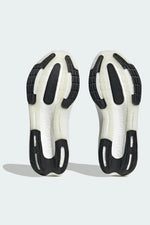 ADIDAS - נעלי ספורט לגבר ULTRABOOST LIGHT בצבע שחור - MASHBIR//365