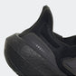 ADIDAS - נעלי ספורט לגבר ULTRABOOST LIGHT בצבע שחור - MASHBIR//365 - 6