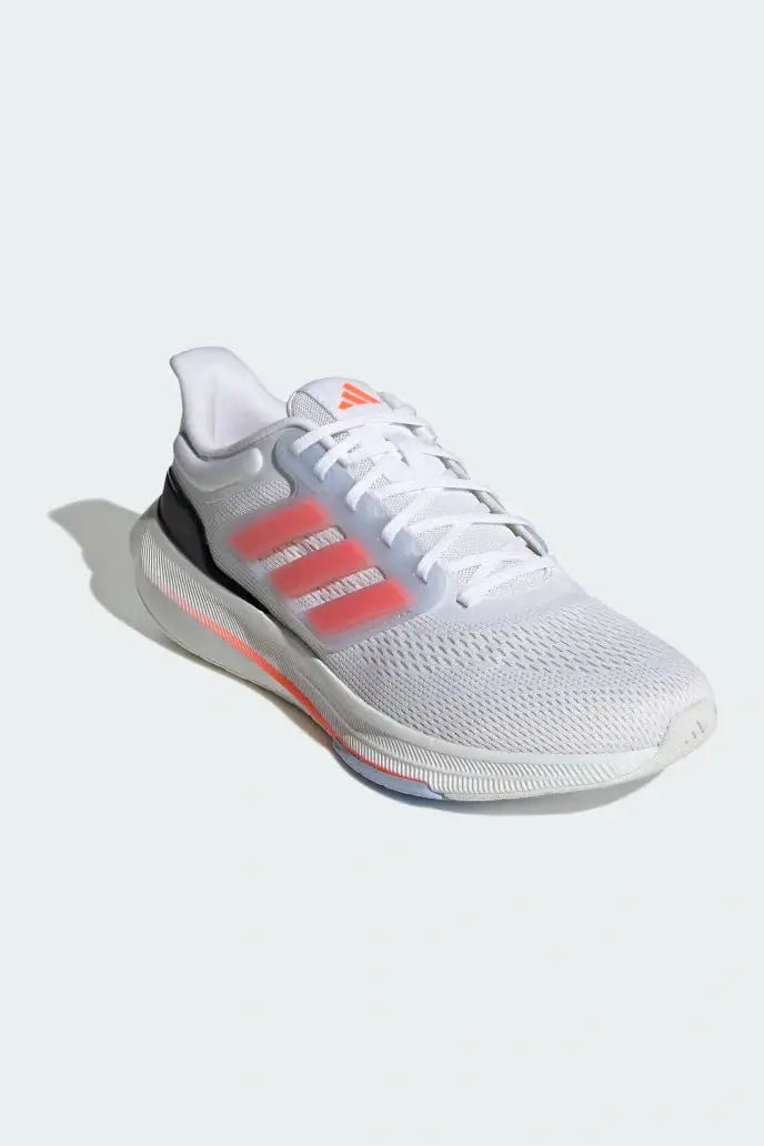 ADIDAS - נעלי ספורט לגבר ULTRABOUNCE בצבע לבן - MASHBIR//365