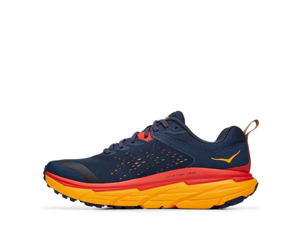 HOKA - נעלי ספורט לגברים CHALLENGER 6 בצבע נייבי ואדום - MASHBIR//365
